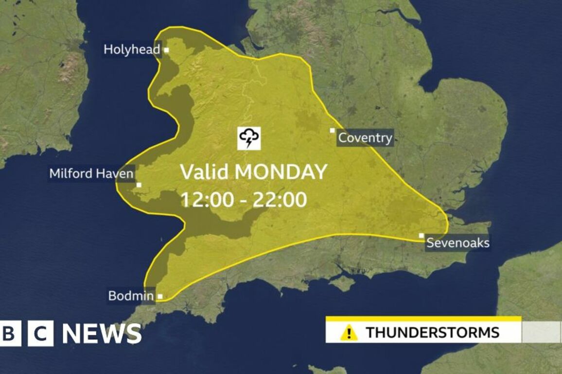 UK weather- Thunderstorm warning for England and Wales