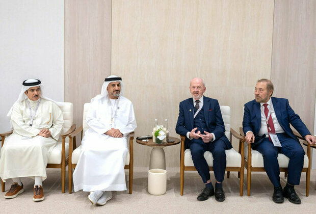 Tawazun Council, FANR discuss cooperation prospects at IDEX