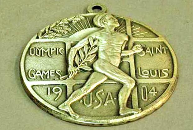 Rare gold medal from 1904 Olympics sells for $545,371 at auction