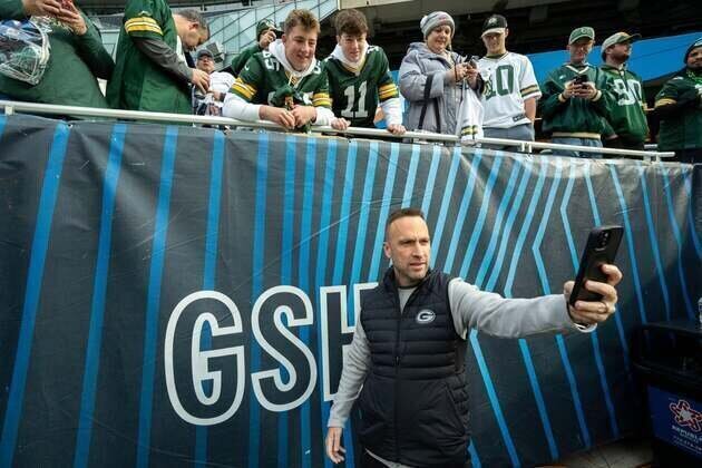 Dolphins hire Jeff Hafley as new head coach