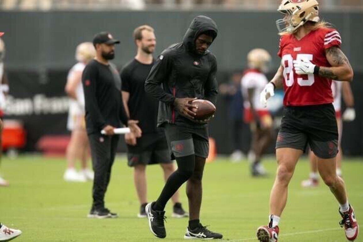 Reports: 49ers' Brandon Aiyuk issued arrest warrant for speeding