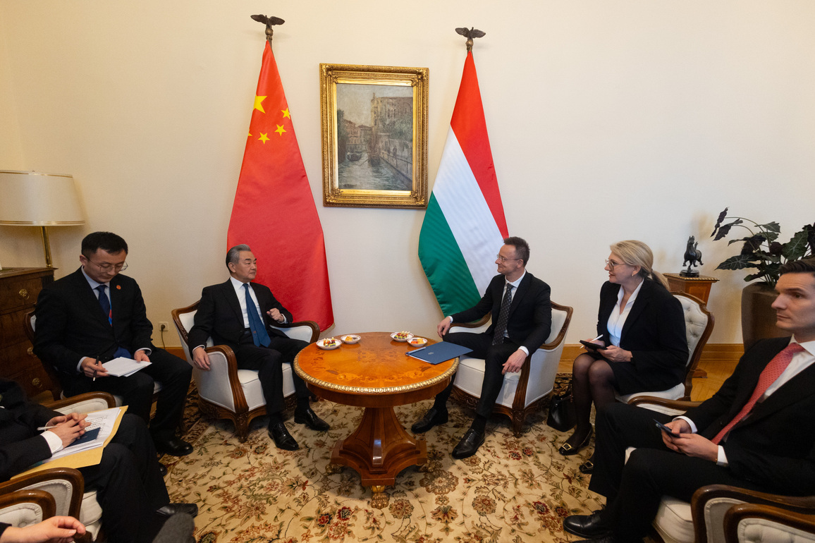 HUNGARY-BUDAPEST-FM-WANG YI-TALKS