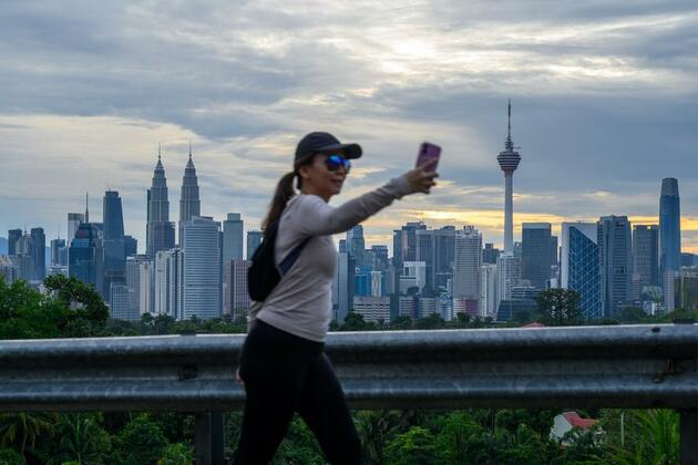 Asia Album: Visit to Kuala Lumpur, Malaysia