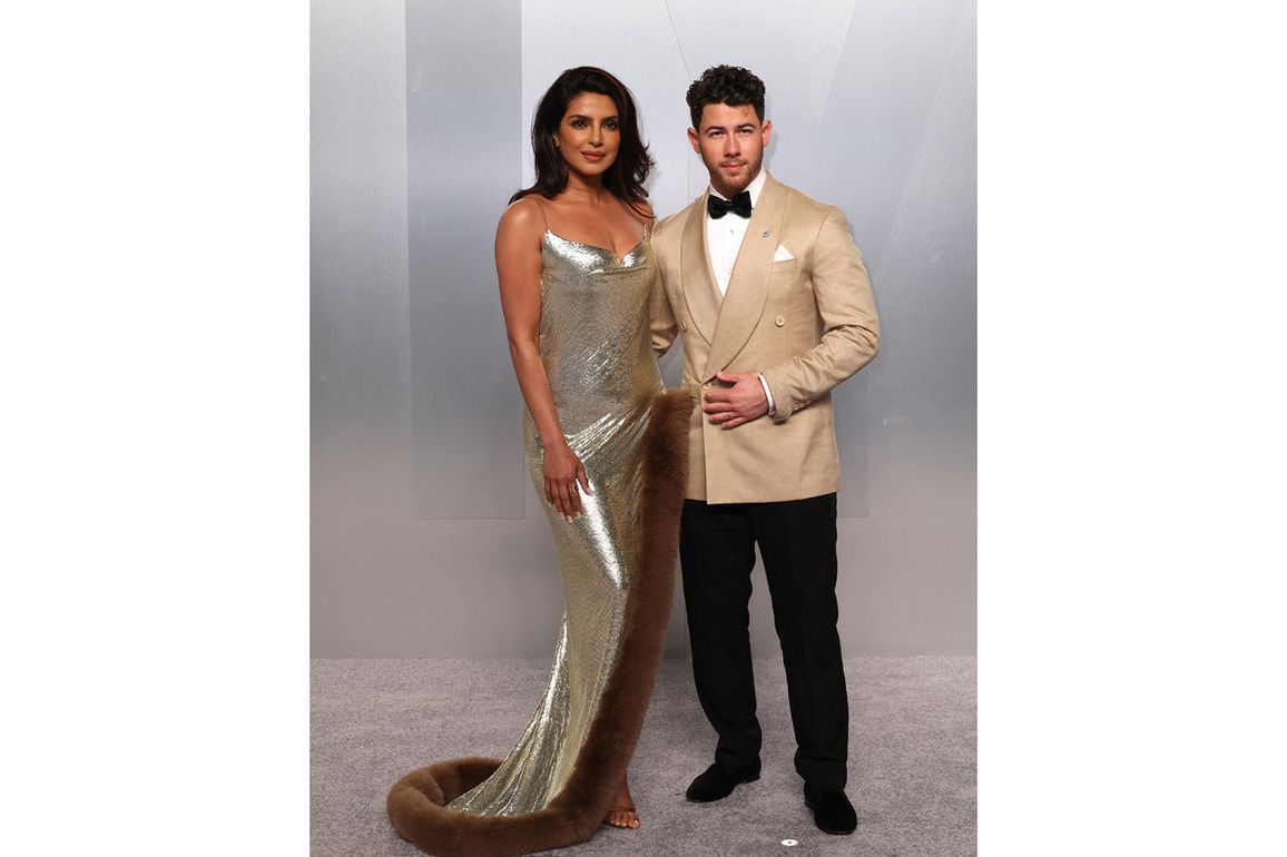 Priyanka Chopra dazzles in backless sequined dress at Oscars after-party; Nick Jonas calls her "icon"