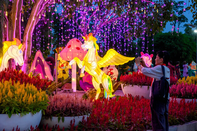 Malaysians eagerly welcome Year of the Horse