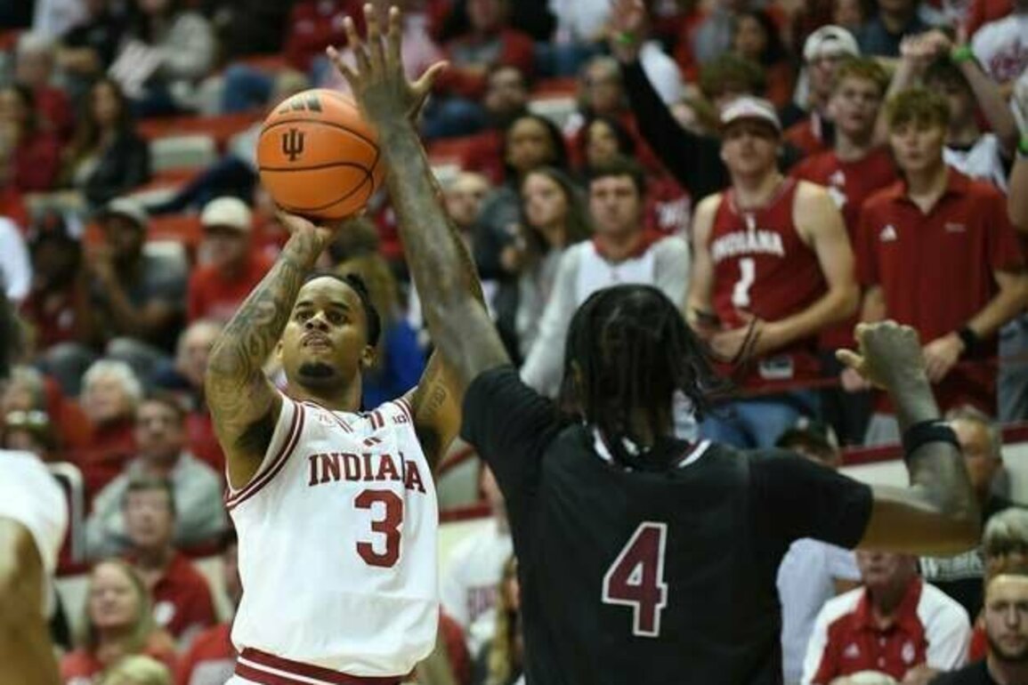 Darian DeVries has rousing debut as Indiana blasts Alabama A&M