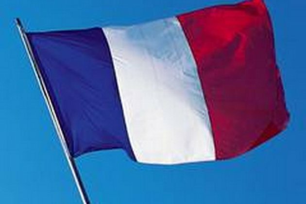 Police remove migrants from Place de la Republique in Paris