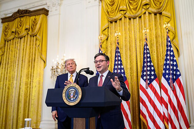 US House, Senate approve bill mandating making public Epstein records