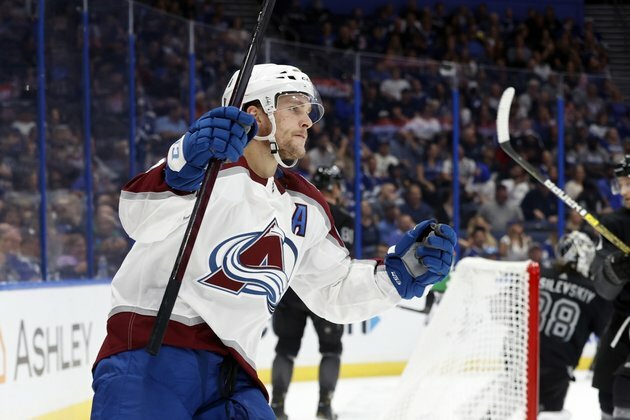 Avs nip Lightning in shootout, snap three-game skid