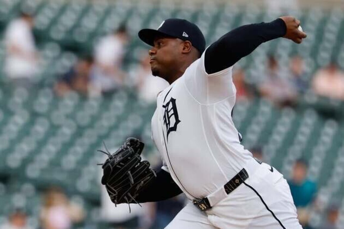 Tigers prevail over Royals in low-scoring pitchers' duel