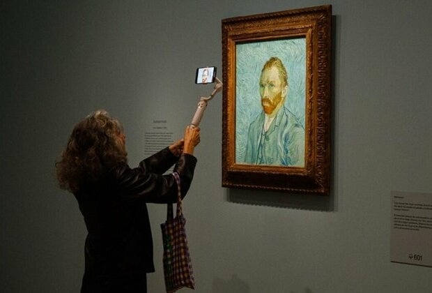 Artificial intelligence generates virtual Van Gogh at Paris expo