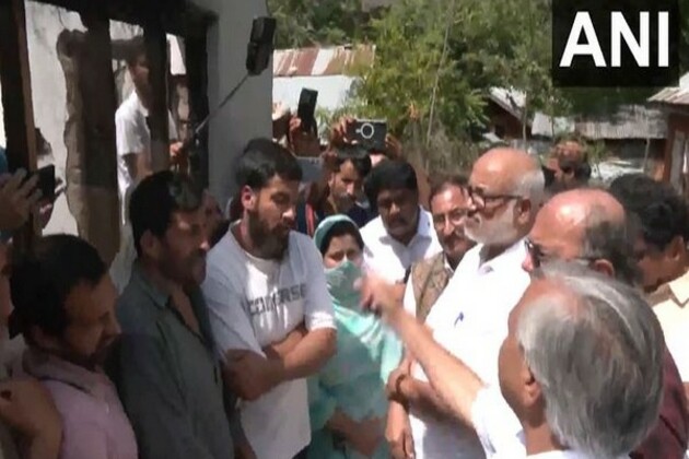 CPI-M delegation visits Uri to support shelling-affected residents; slams govt for inadequate compensation, neglect