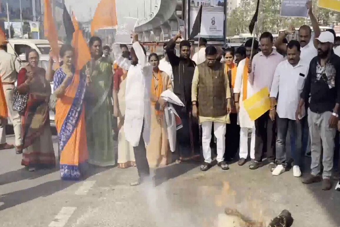 Kothapet Protests: Vishva Hindu Parishad demands firm Indian response to minority attacks in Bangladesh