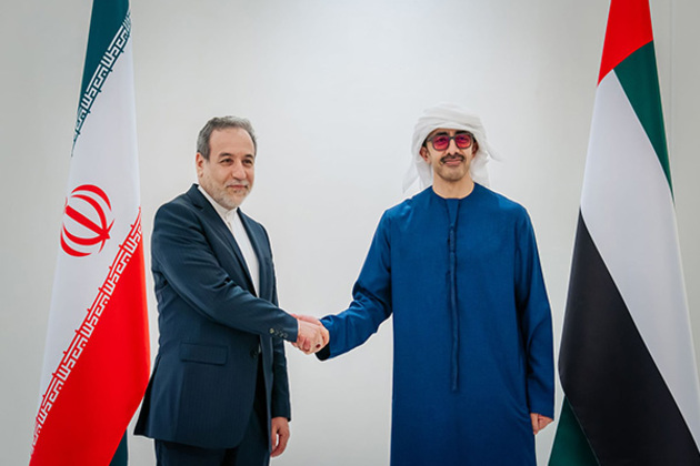 Abdullah bin Zayed meets Foreign Minister of Iran