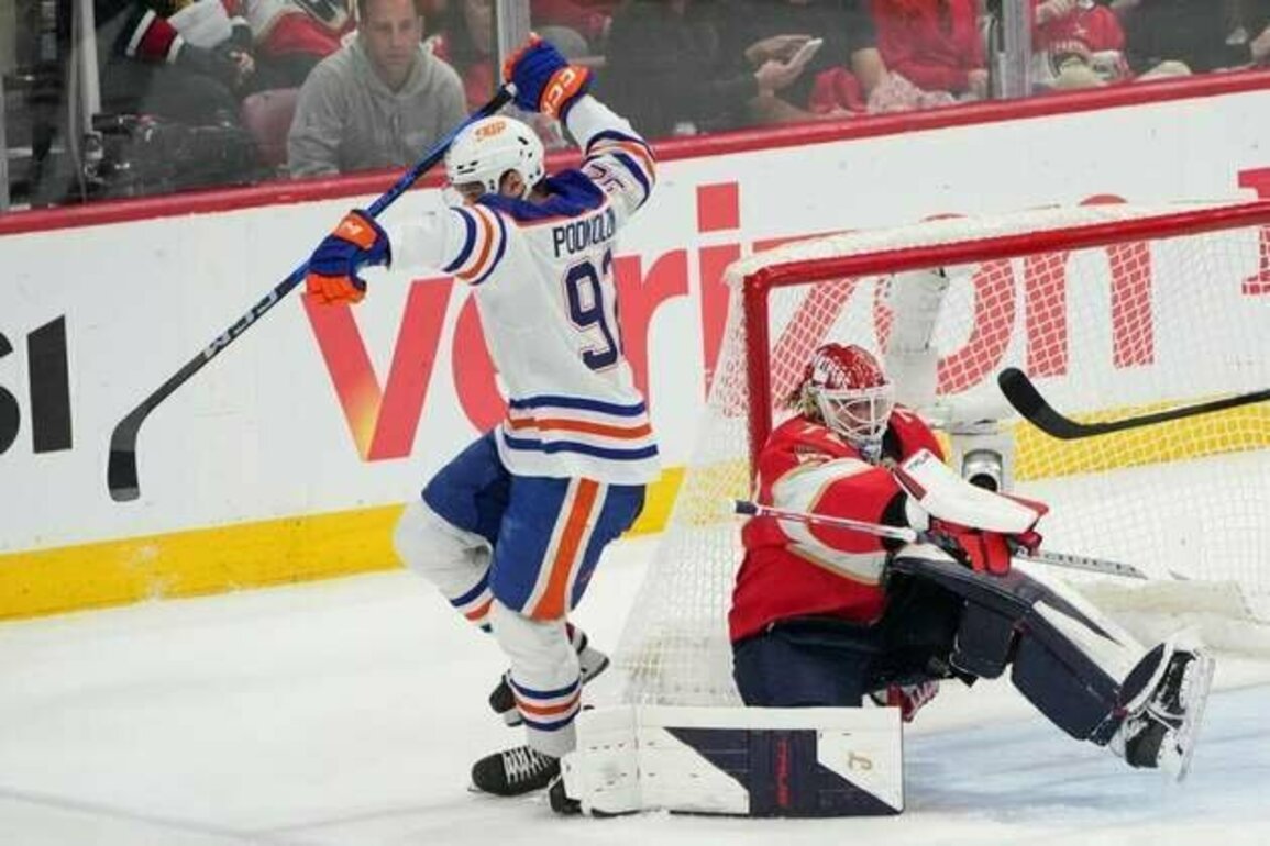 Oilers F Vasily Podkolzin inks 3-year extension