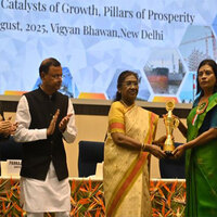 President Murmu honours former UBI CEO Manimekhalai with SCOPE Eminence Award for outstanding women leadership