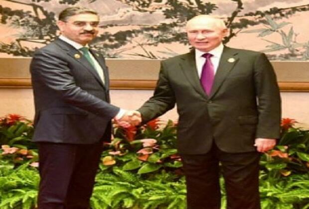 Pakistan, Russia discuss Middle East, bilateral relations in China