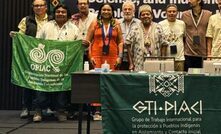 Indígenas reunidos em Jacarta