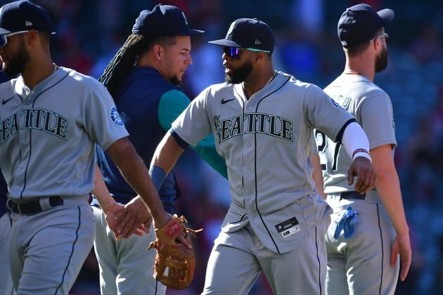 Mariners attempt to raise wild-card stock against A's