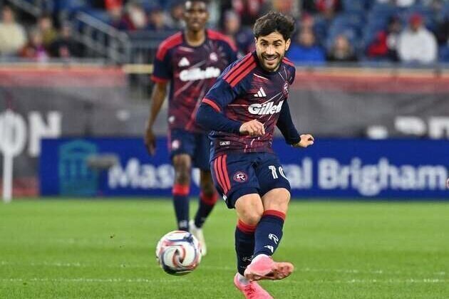 Revs hope to maintain home dominance vs. Toronto after layoff