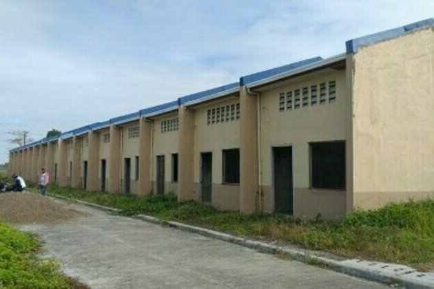 NHA turns over 48 housing units to ex-rebels in Isabela