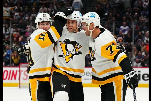 Pens' postseason chase continues at 1st-place Stars