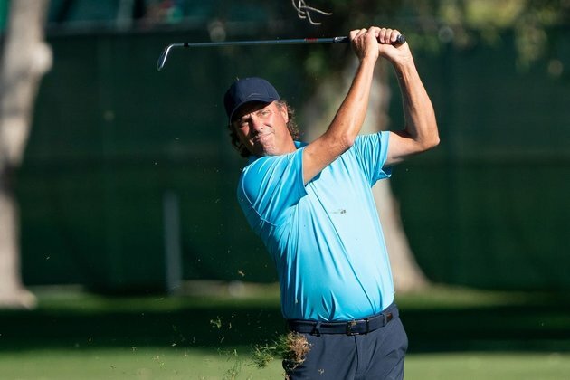 Scott McCarron, Stephen Ames share 36-hole lead at Senior PGA