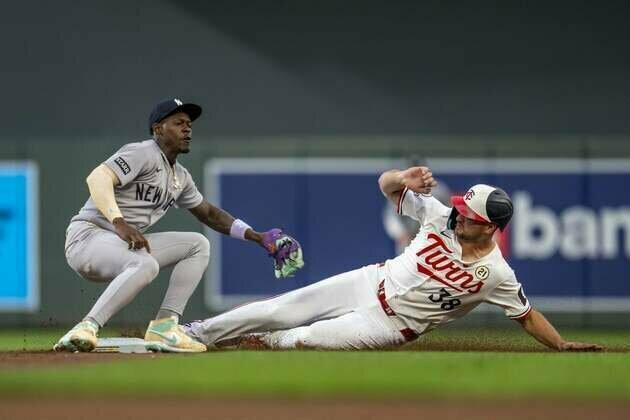 Yankees blanked by Twins, fall 5 back in AL East race