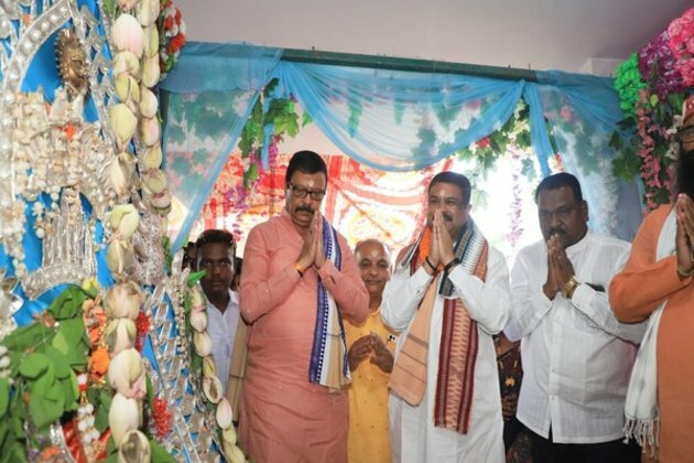 Minister Dharmendra Pradhan participates in Sital Sasthi yatra in Odisha's Sambalpur