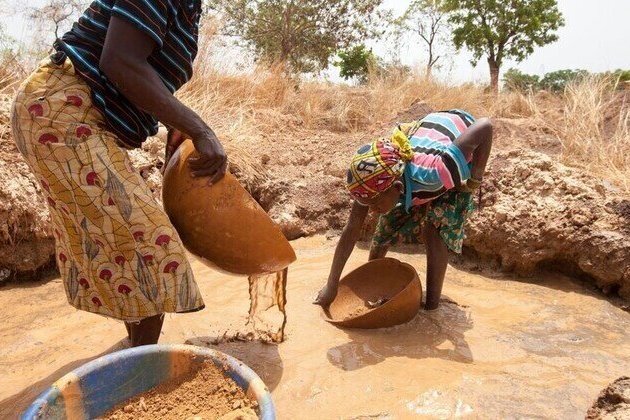 Major African gold producer tightens control over mining