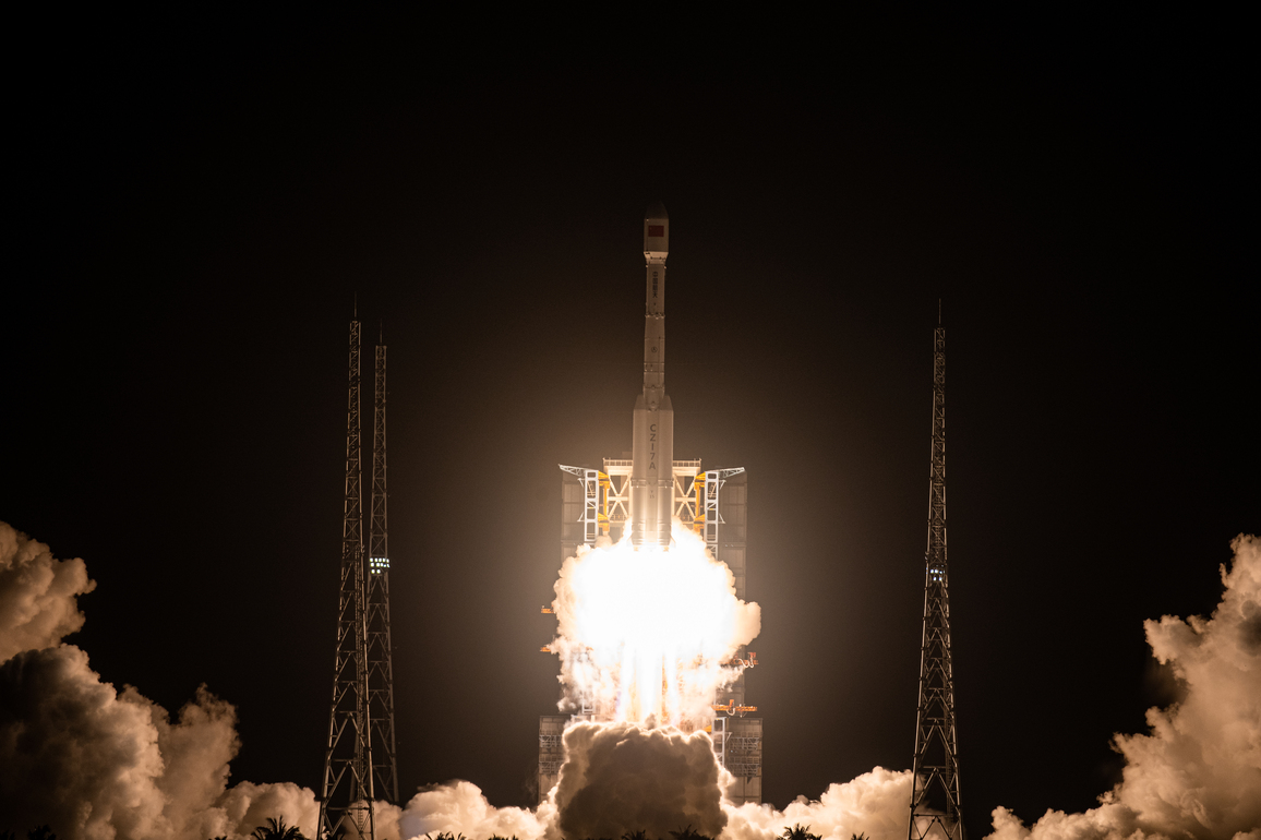(EyesonSci) CHINA-HAINAN-COMMUNICATION SATELLITE-LAUNCH (CN)