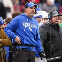 Reports: Kentucky plans to fire coach Mark Stoops