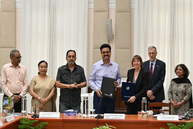 Delhi University signs MoU with University of Leeds to promote research collaboration and student exchange