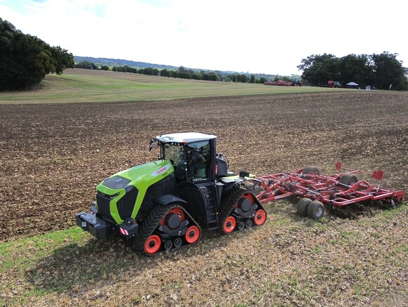 Claas 653hp Xerion 12.650 makes its UK debut 