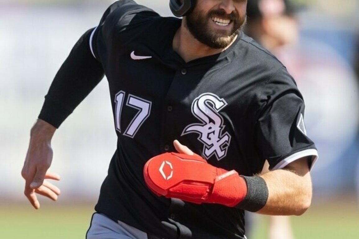 Joey Gallo, released by White Sox, says he's converting to pitcher