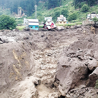 Rahul, Priyanka Gandhi condole Kishtwar cloudburst victims; urge swift relief