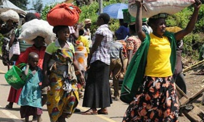 Thousands flee DR Congo fighting to Uganda: UN Thousands flee DR Congo fighting to Uganda: UN