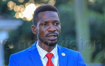 Ekitongole ky'omusolo kimezze Bobi Wine mu gw'emmotoka, looya we abigaanyi