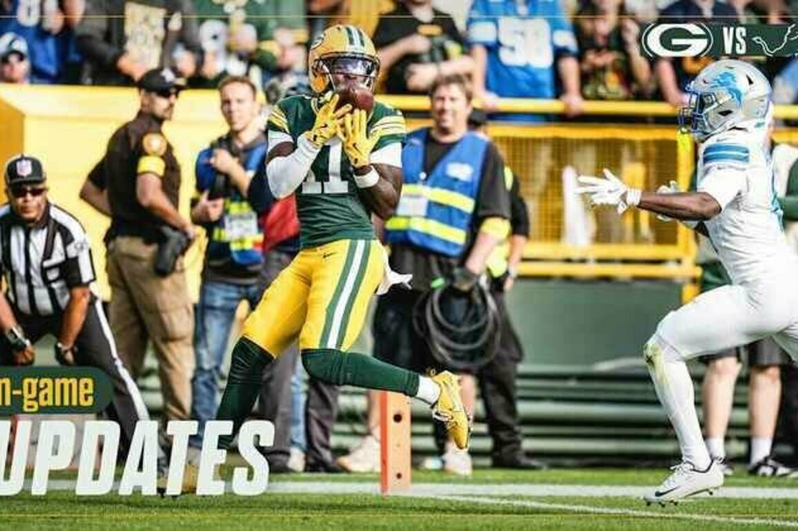 Packers lead Lions 17-3 at halftime