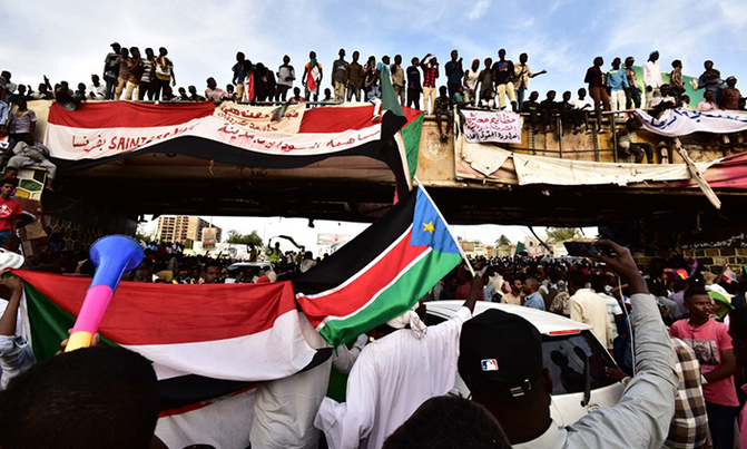 Sudan protesters demand 'immediate' civilian rule Sudan protesters demand 'immediate' civilian rule