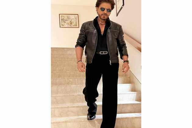 IPL 2025 opening ceremony: Shah Rukh Khan brings his everlasting charm to jam-packed Eden Gardens, sends crowd into frenzy