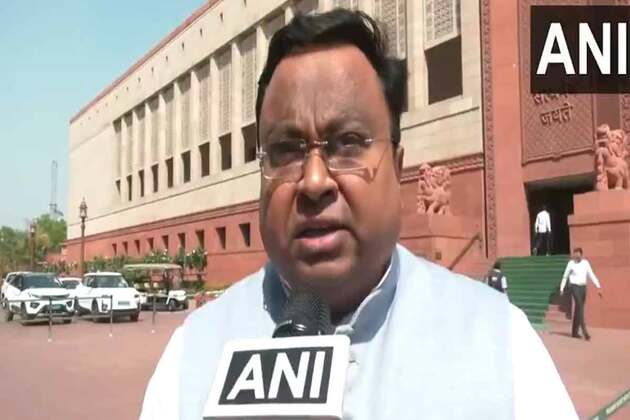 Clashes outside Odisha Assembly: BJD MP Sasmit Patra alleges State Police has turned 'handmaidens' of government