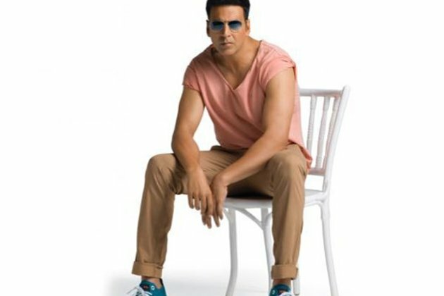 Akshay Kumar pays tribute to victims of 26/11