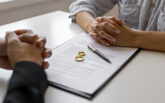 Just 7% seek financial advice during divorce