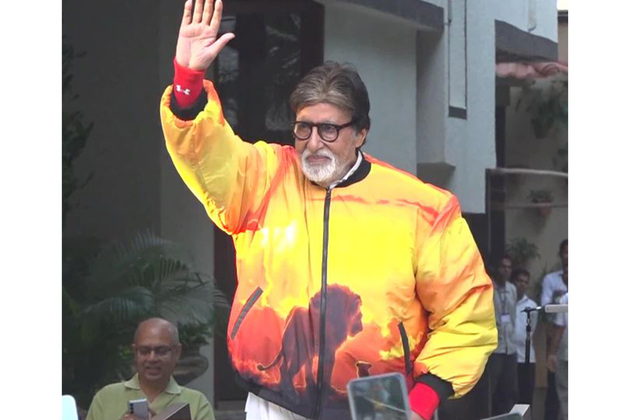 Amitabh Bachchan greets fans outside his residence, expresses gratitude for birthday wishes