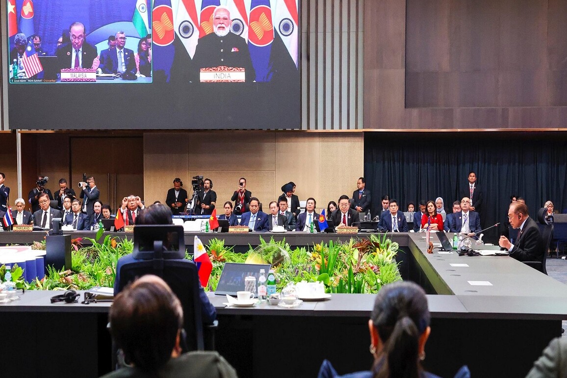 PM Modi raises counter terror, early review of ASEAN-India FTA at 22nd Asean Summit