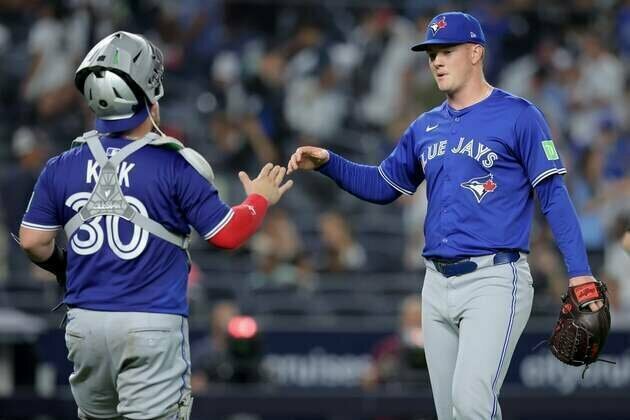 MLB roundup: Blue Jays dominate rival Yankees again