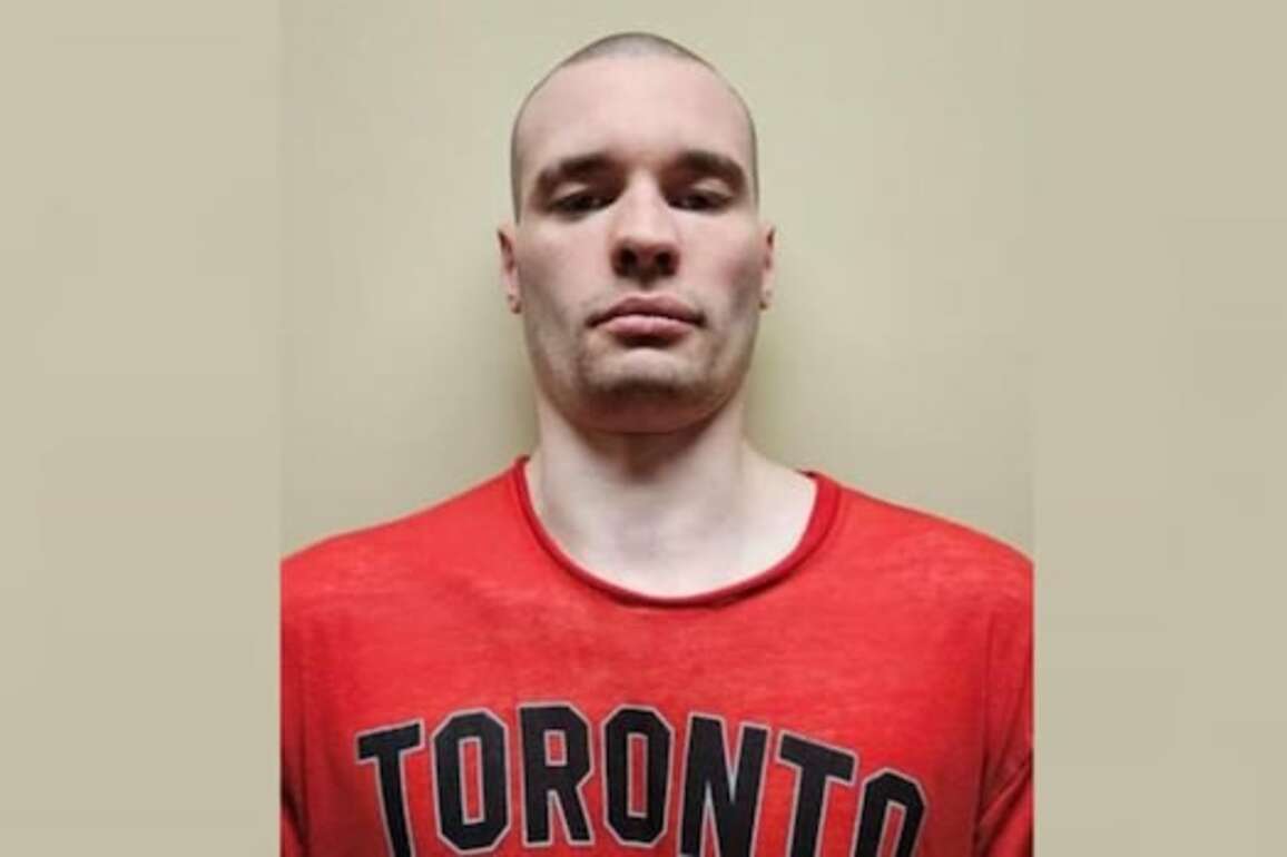 Warrant issued for convicted sex offender day after Vancouver police warned public of his release