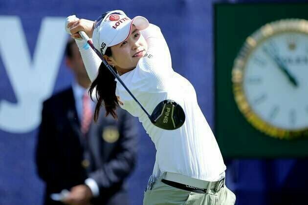 Hye-Jin Choi rides bogey-free round to lead in Malaysia