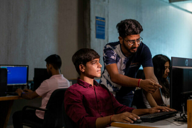 Shaping Future Coders: Parul University Unveils Innovative MCA Program